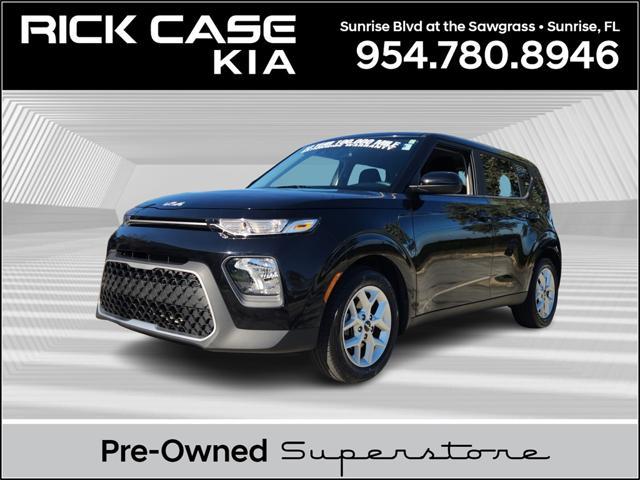 2022 kia soul lx