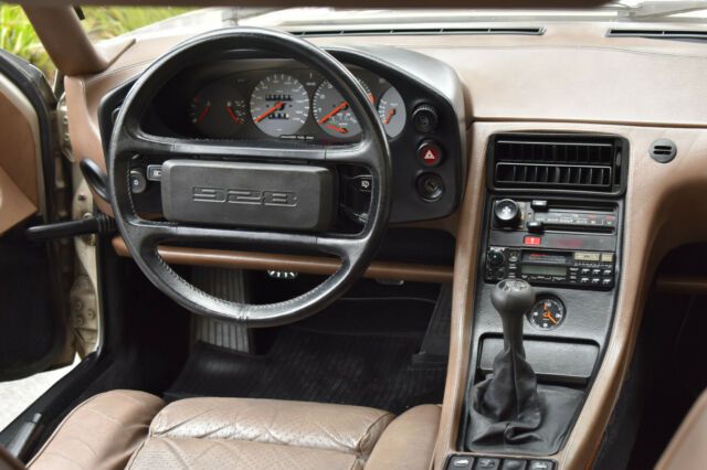 1982 porsche 928 5-speed - low miles, original paint, fresh service