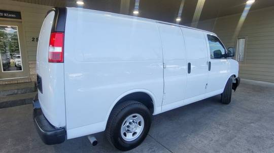2020 chevrolet express 2500