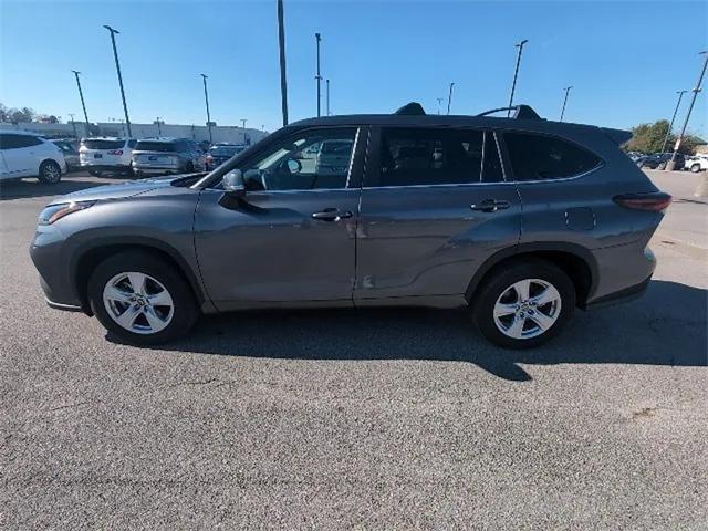 2024 toyota highlander hybrid le