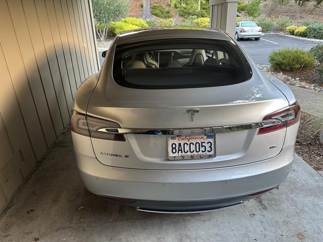 2013 tesla model s base