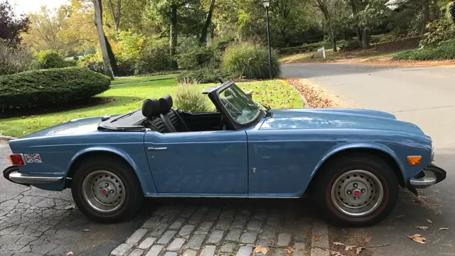 1974 triumph tr6 - french blue convertible 2.5l 6cyl 4-speed