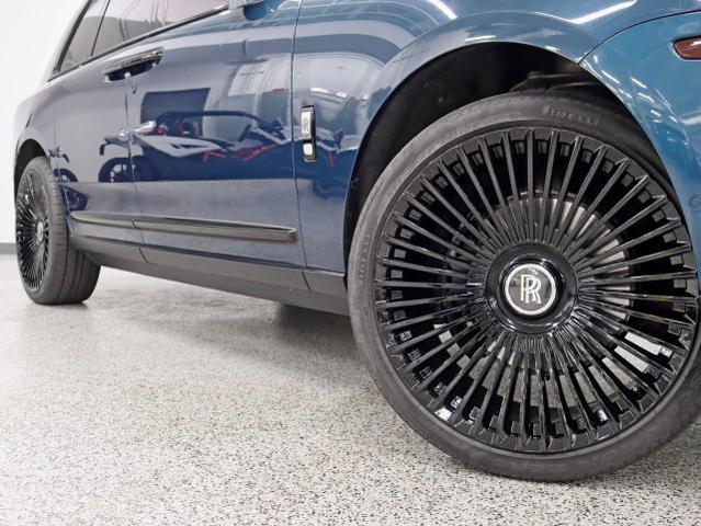 2022 rolls-royce cullinan base