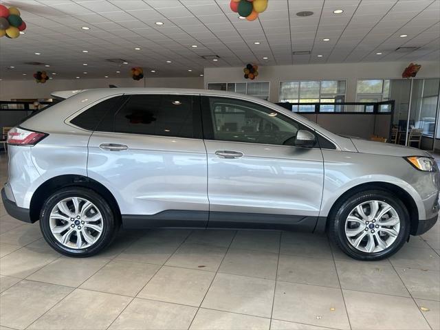 2022 ford edge titanium