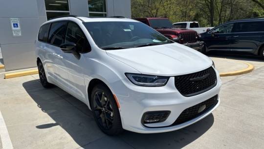 2024 Chrysler Pacifica