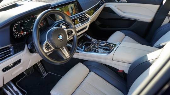 2021 BMW X7