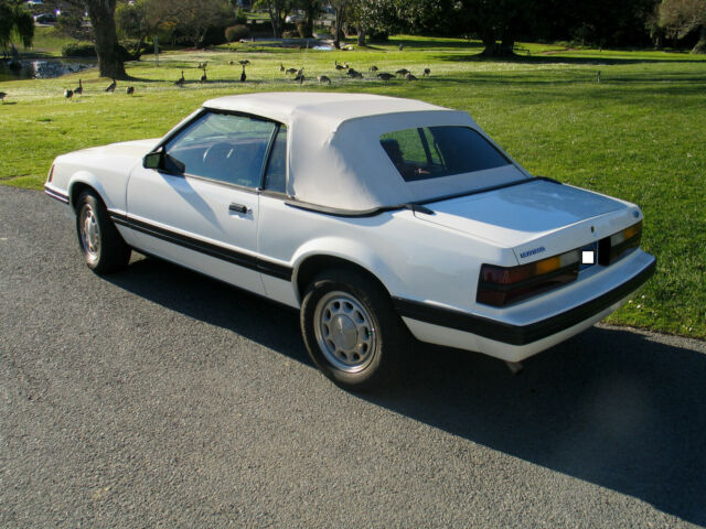 1983 ford mustang convertible low mileage classic car ex+++ v6 automatic