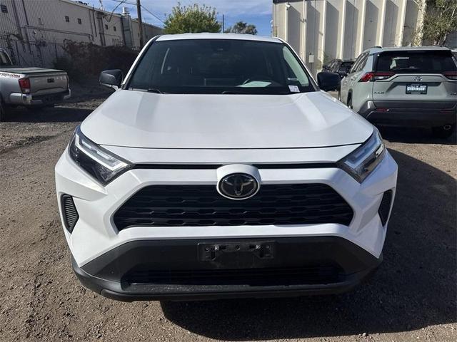 2023 toyota rav4 le