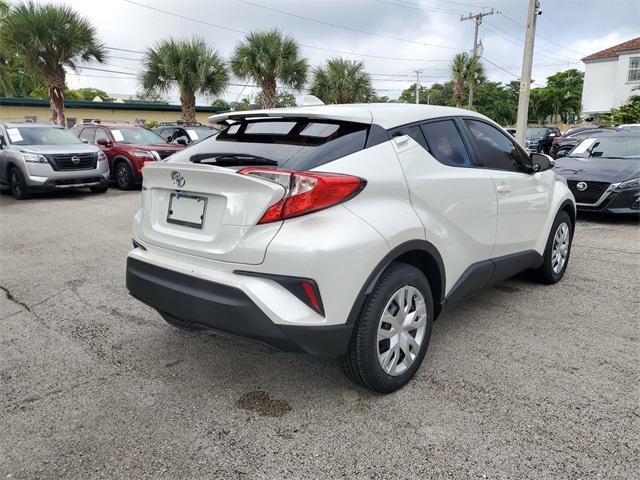 2019 toyota c-hr le