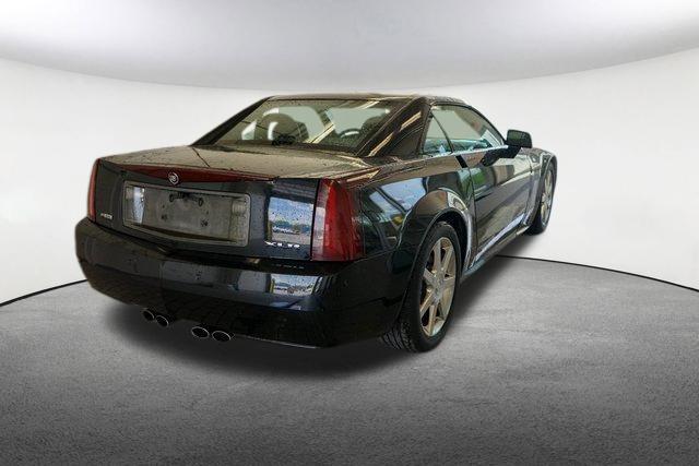 2005 cadillac xlr base
