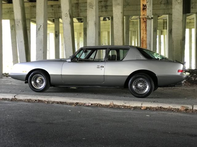 1987 studabaker avanti low miles- magnificent