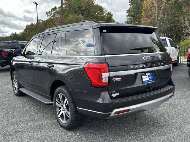 2022 ford expedition xlt