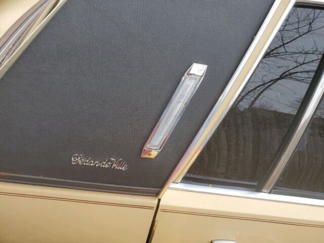 1977 cadillac deville sedan yellow rwd automatic sedan deville