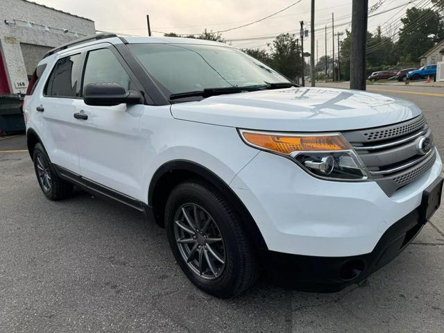 2014 ford explorer base