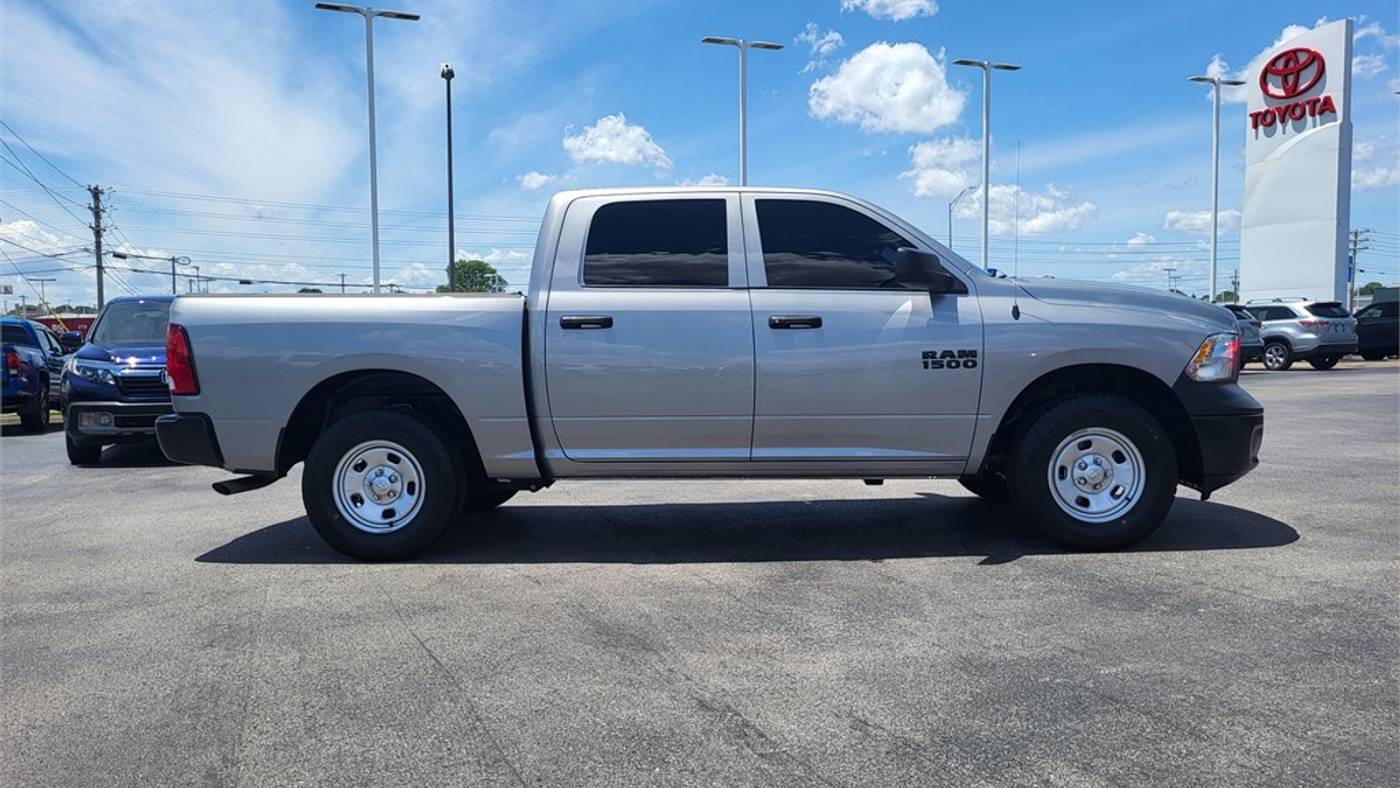 2022 ram 1500 classic tradesman