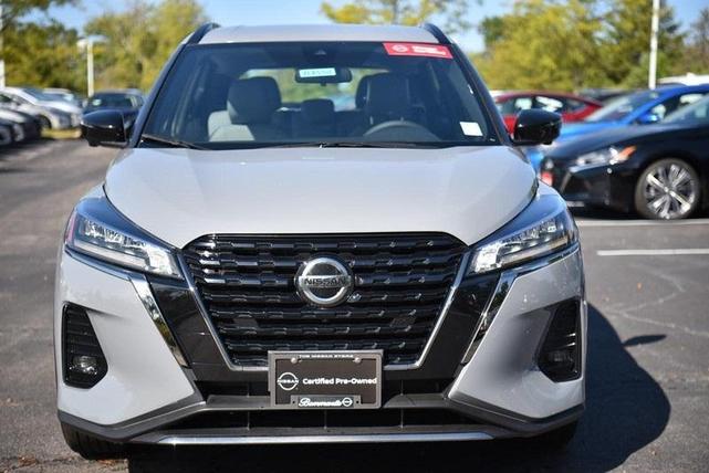 2021 nissan kicks sr