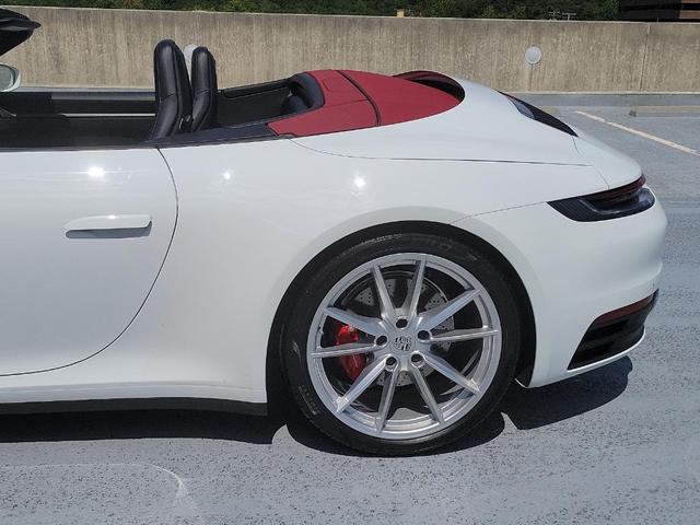2023 porsche 911 carrera s