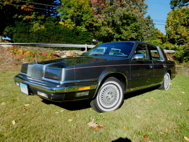 1989 chrysler new yorker landau mark cross addition only 26,000 miles