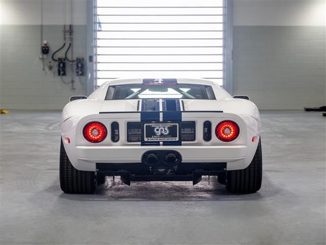 2005 ford gt 2dr cpe