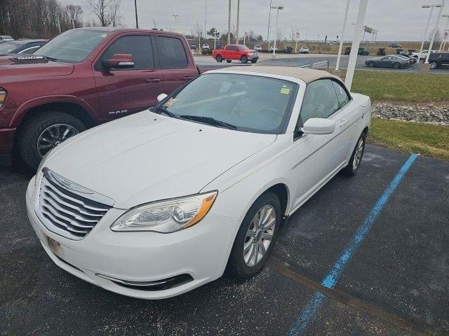 2011 chrysler 200 touring 2dr convertible in brunswick, ohio