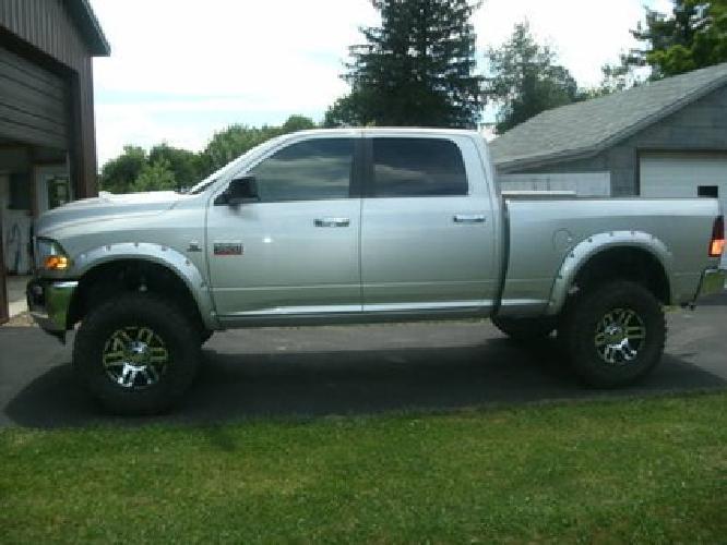 2011 dodge ram 2500 cummins, lifted in rossiter, pa