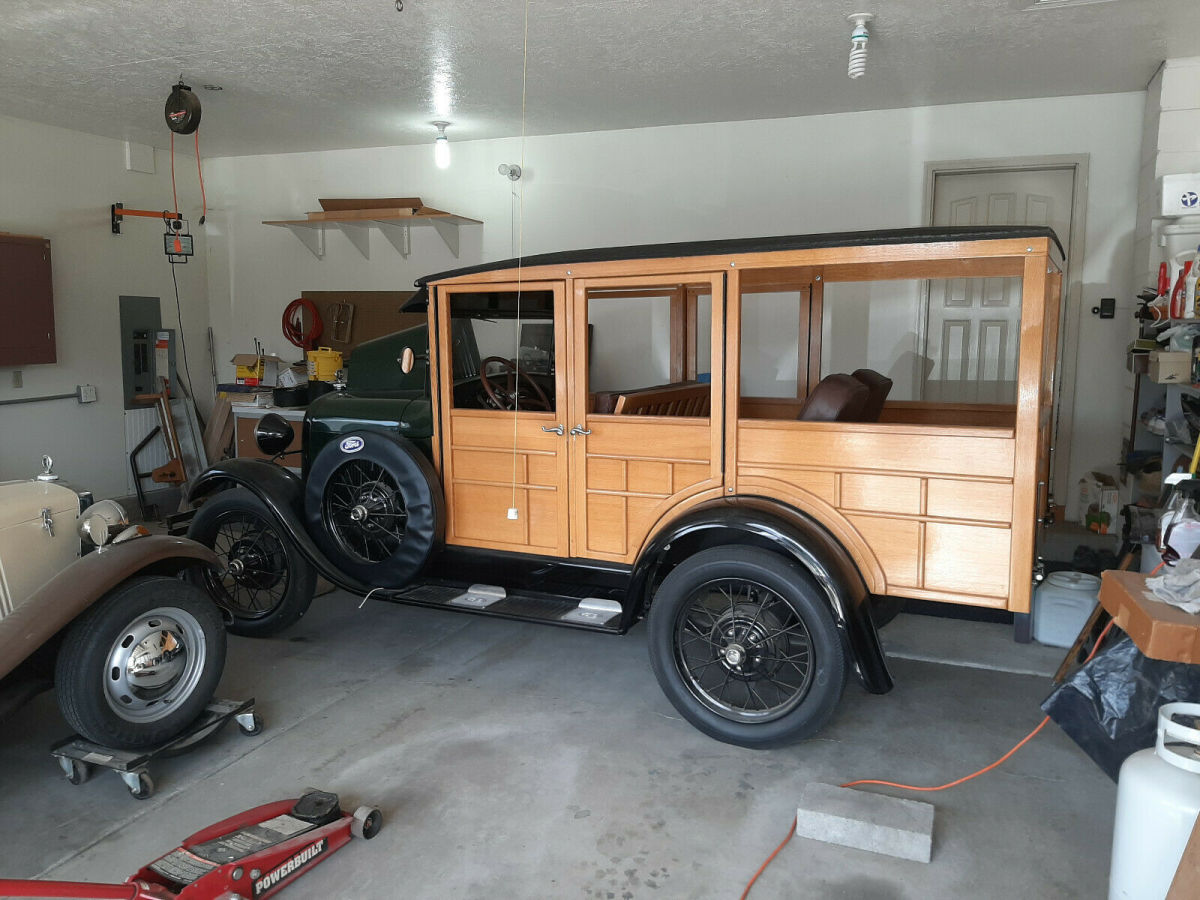 model a ford 1929 woody/station wagon/huckster