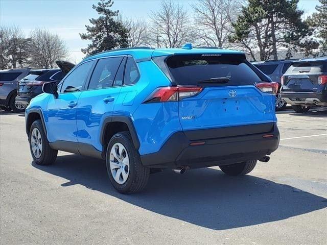 2021 toyota rav4 le in farmington, michigan