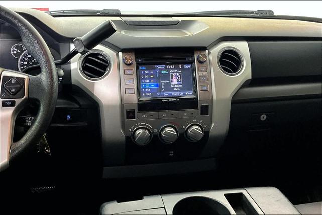 2017 toyota tundra sr5