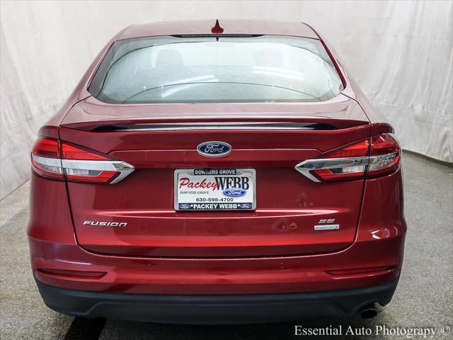2020 ford fusion se