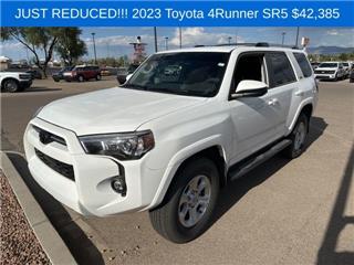 2023 Toyota 4Runner sr5