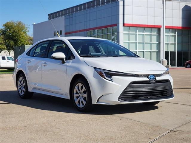 2024 toyota corolla hybrid le