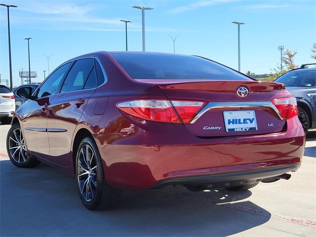 2017 toyota camry le