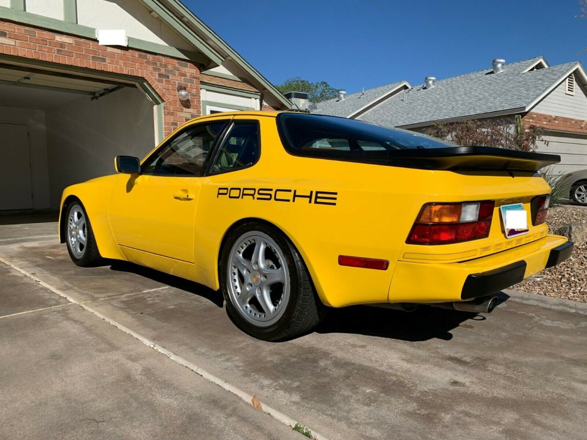 1986 porsche 944, great for spec 944 racing