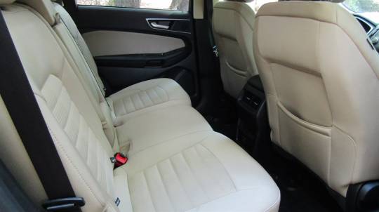 2016 Ford Edge