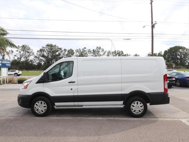 2022 ford transit-150 base