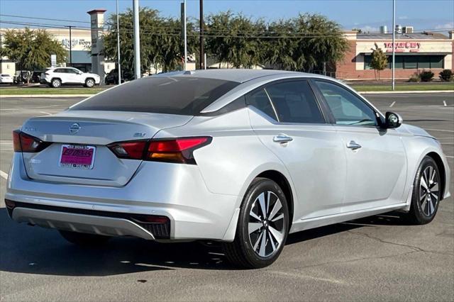 2022 nissan altima 2.5 sv