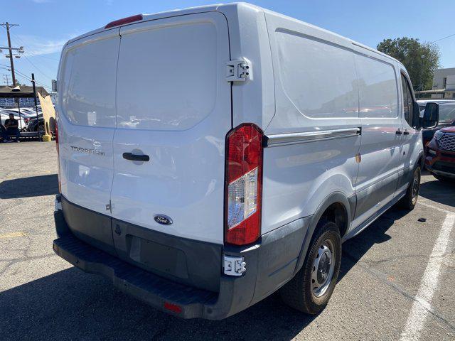 2017 ford transit-250 base