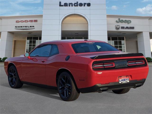 2023 dodge challenger sxt