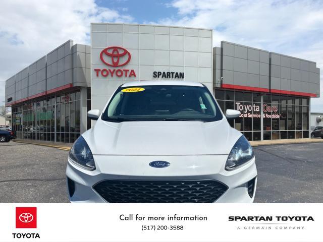 2021 ford escape se