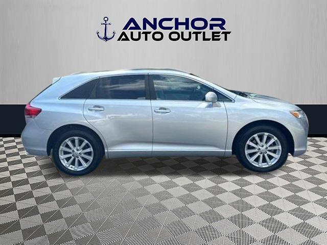 2011 toyota venza base