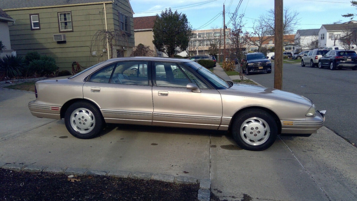 1994 oldsmobile eighty-eight lss 30k miles all records, title in hand!!!