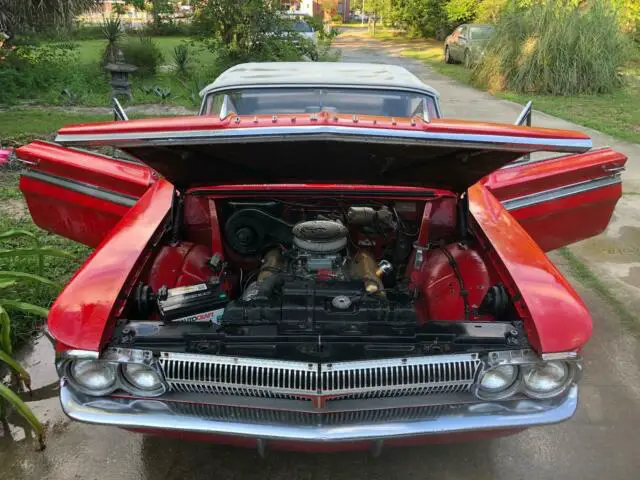 this here is a 1962 oldsmobile cutlass f-85 convertible equipped with an old all