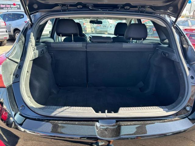2017 hyundai elantra gt base