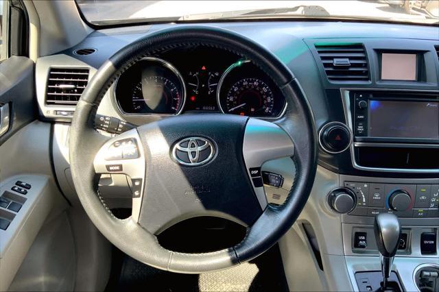 2013 toyota highlander se