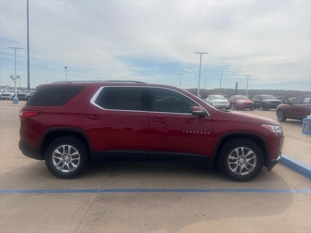 2018 chevrolet traverse lt cloth