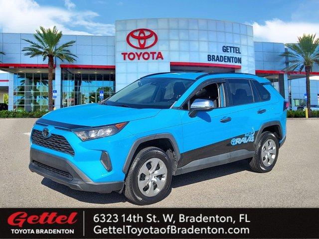2021 toyota rav4 le