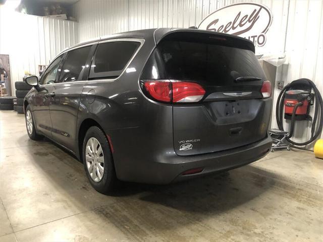 2020 chrysler voyager l