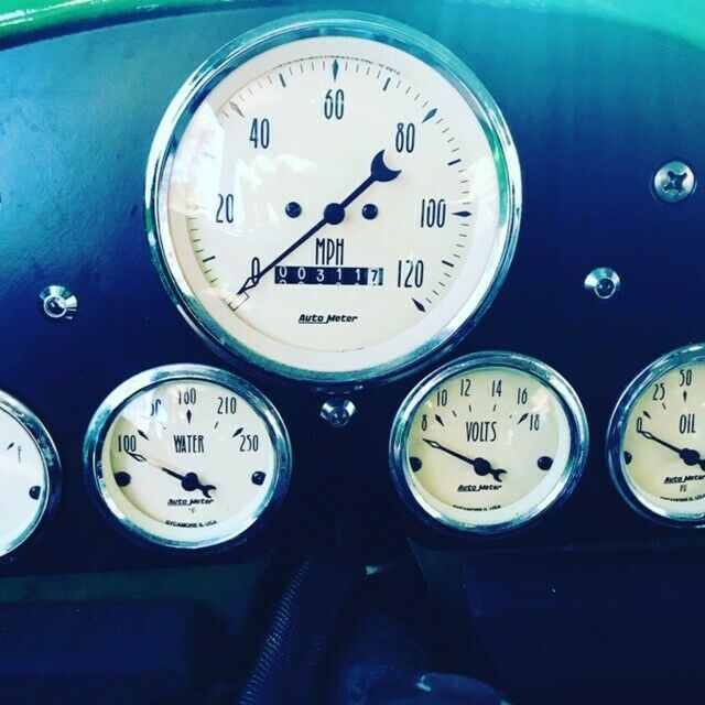 1970 toyota land cruiser fj40 - green