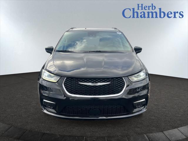 2022 chrysler pacifica touring l