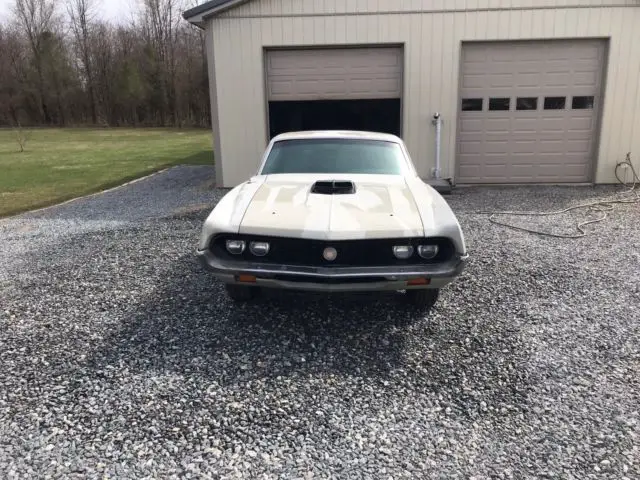 1971 torino gt, 351c 4v, 4 speed, shaker, louvers, hideaways,console, buckets